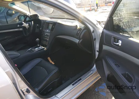 2013 Infiniti G37X из США, поврежденный, VIN JN1CV6AR7DM767876